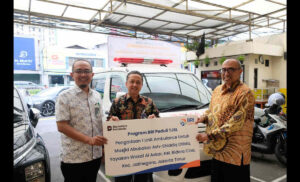 BRI Branch Office Jatinegara Region 6-Jakarta 1 Serahkan Satu Unit Mobil Ambulans untuk Masjid Abubakar Ash-Shiddiq Otista